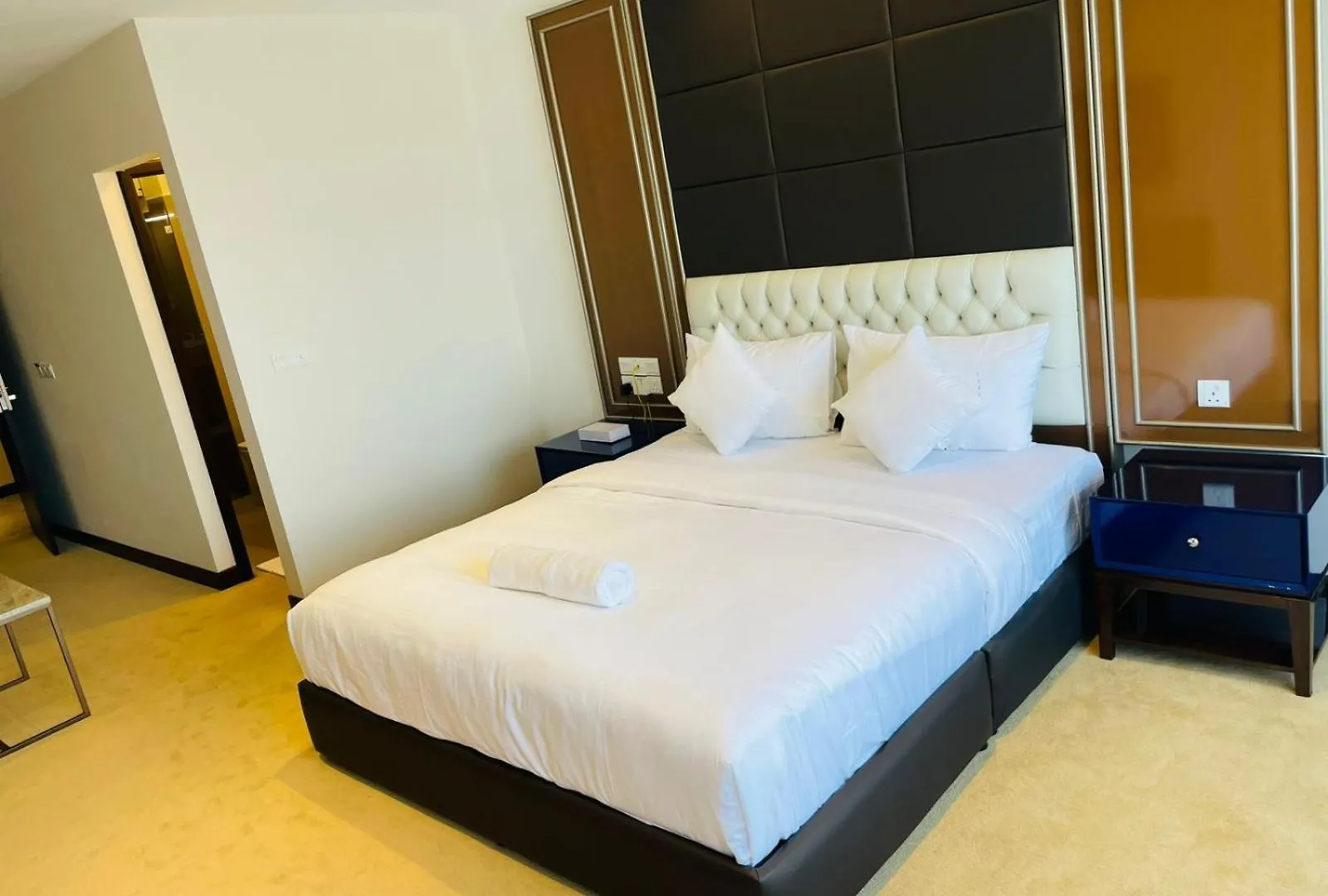 The Trip Connections Hotel Room Negombo 4*,  Sri Lanka