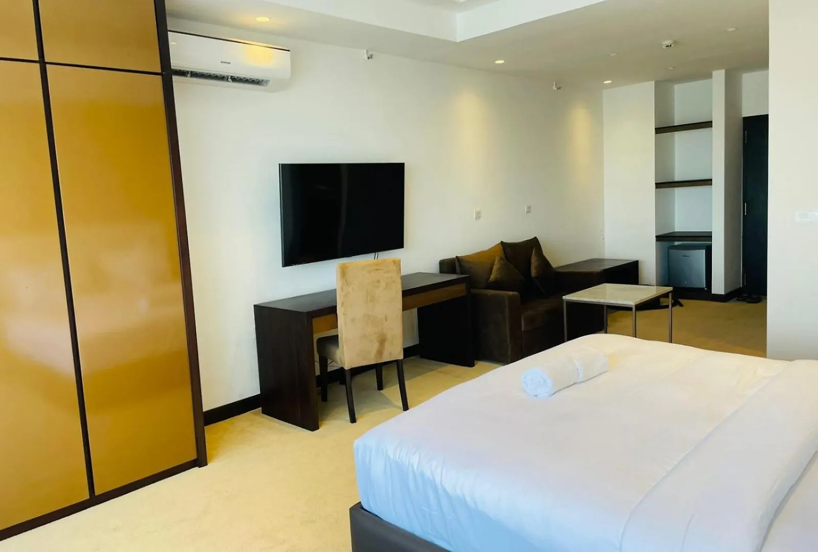 The Trip Connections Hotel Room Negombo