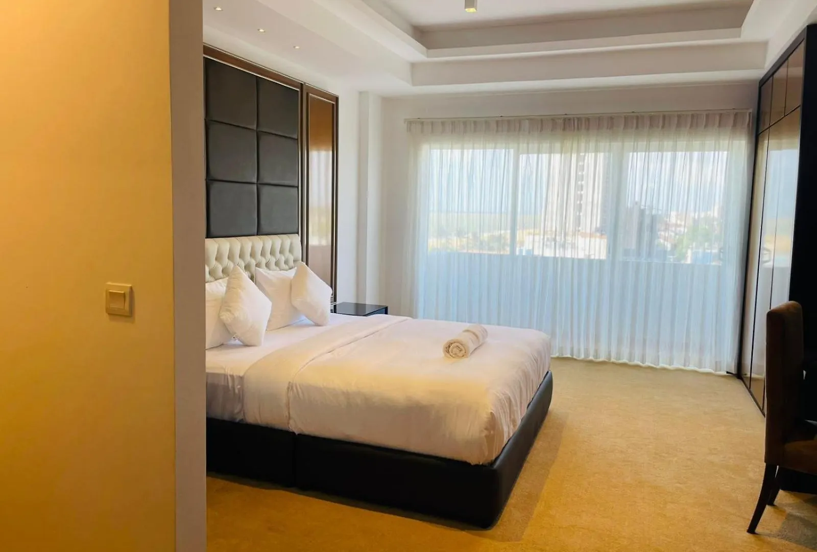 The Trip Connections Hotel Room Негомбо